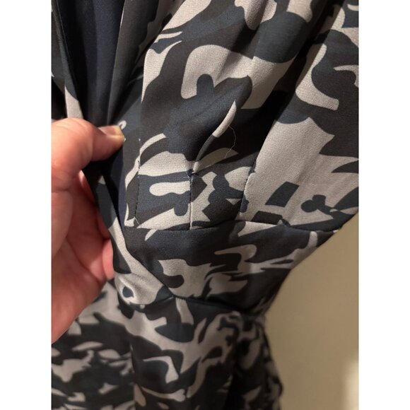 Elegant Black and Gray Maxi Dress - Picture 11 of 13